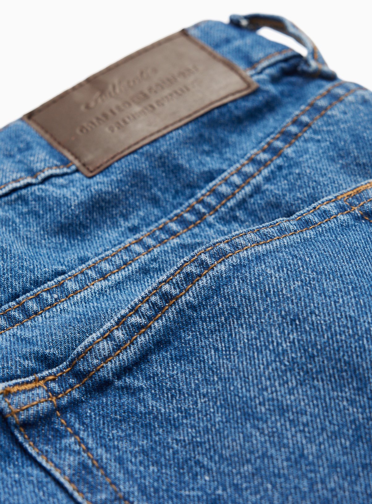 Mid Denim Baggy Shorts 42 - Image 4 thumbnail